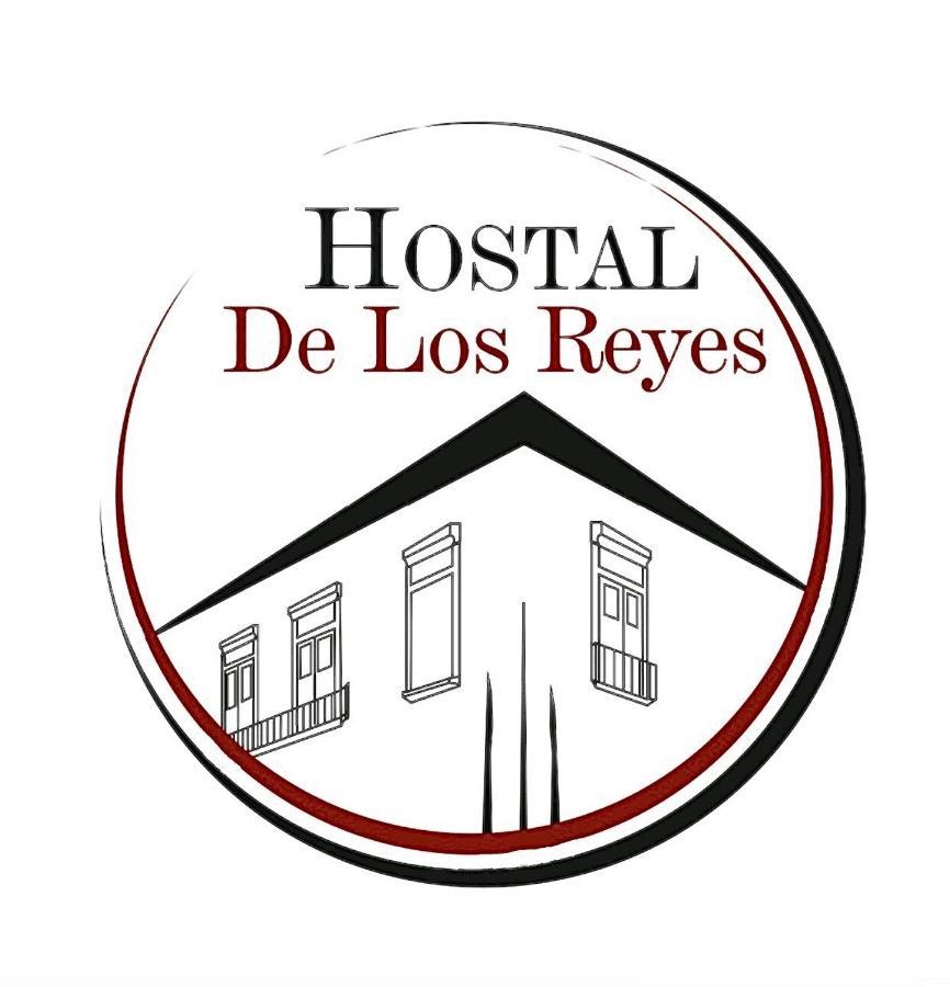 Готель Hostal De Los Reyes Гвадалахара Екстер'єр фото